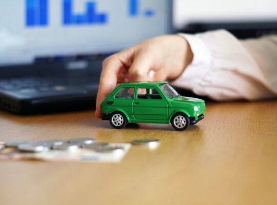 Fixed vs Variable Auto Loan Rates: What’s Best for You?