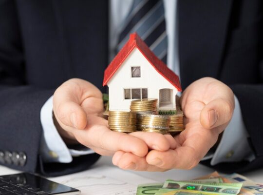 Refinancing for Investment Properties: A Smart Strategy or Risky Move?
